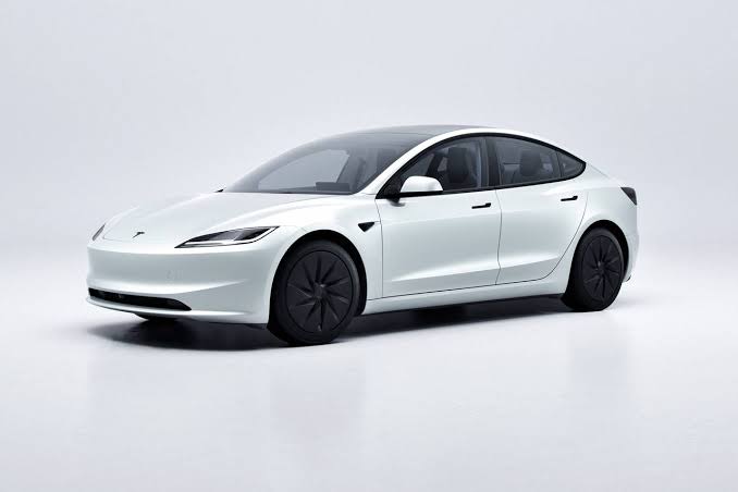 Model 3 Highland
